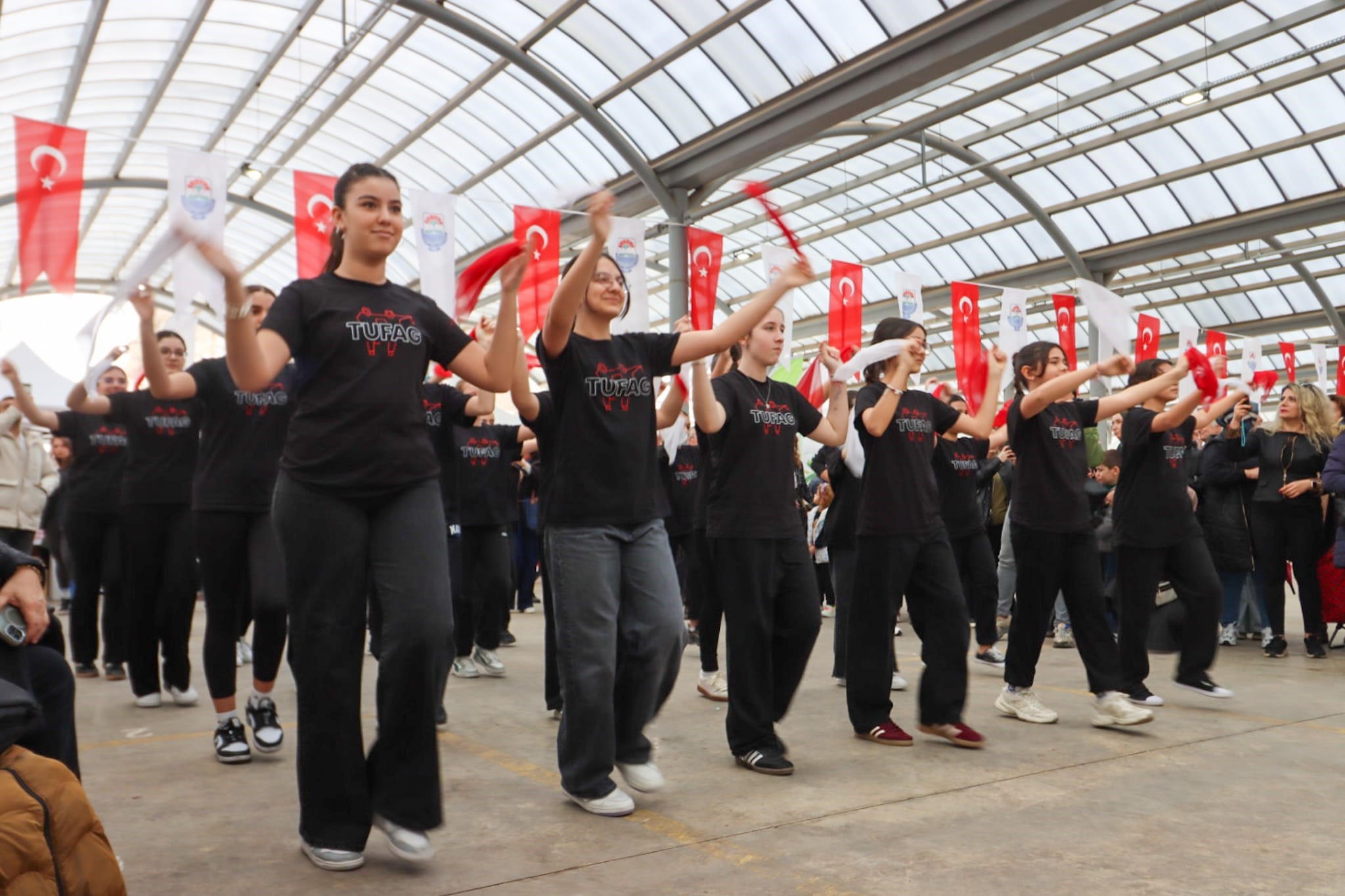 Yalova’da Atalık Tohum Coşkusu: Yerel Tohumlar Takas Edildi, Doğal Üretim Vurgusu Yapıldı 13 Yalova’da Atalık Tohum Coşkusu: Yerel Tohumlar Takas Edildi, Doğal Üretim Vurgusu Yapıldı