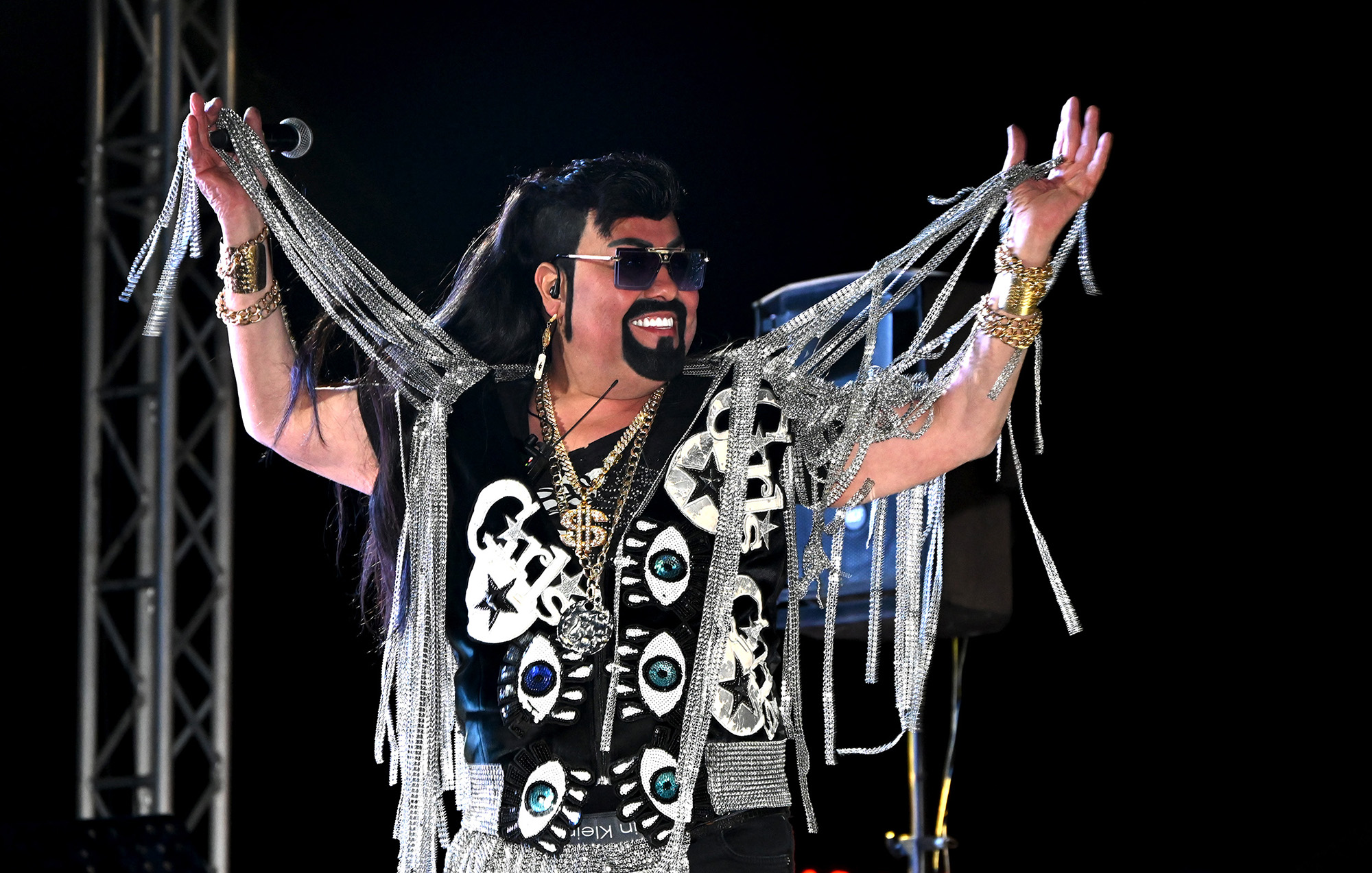 ROMANLAR GÜNÜ YALOVA'DA COŞKUYLA VE RENKLİ GÖRÜNTÜLERLE KUTLANDI 16 ROMANLAR GÜNÜ YALOVA'DA COŞKUYLA VE RENKLİ GÖRÜNTÜLERLE KUTLANDI