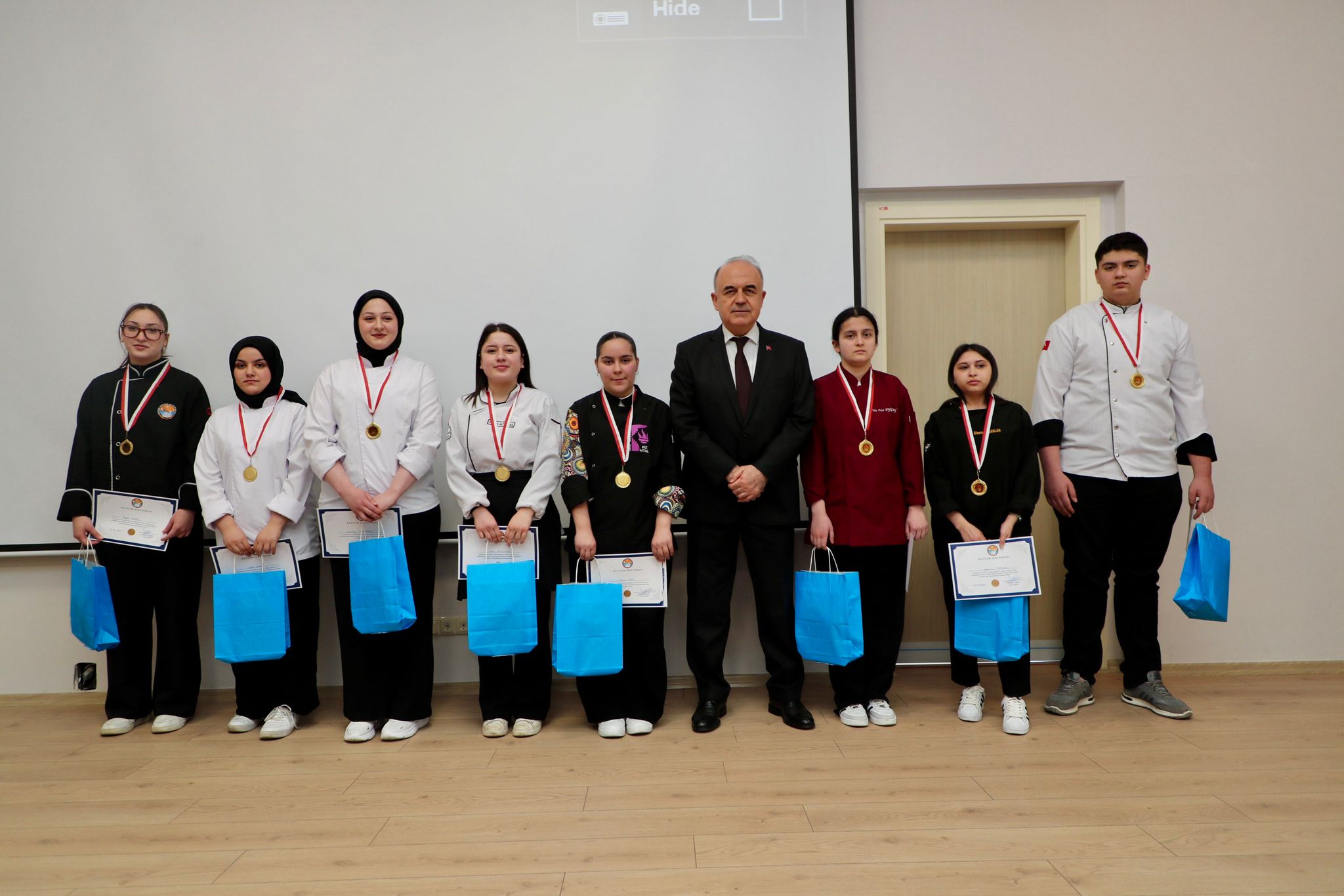 Vali Muammer Erol Gastronomi Festivali Ödül Törenine Katıldı