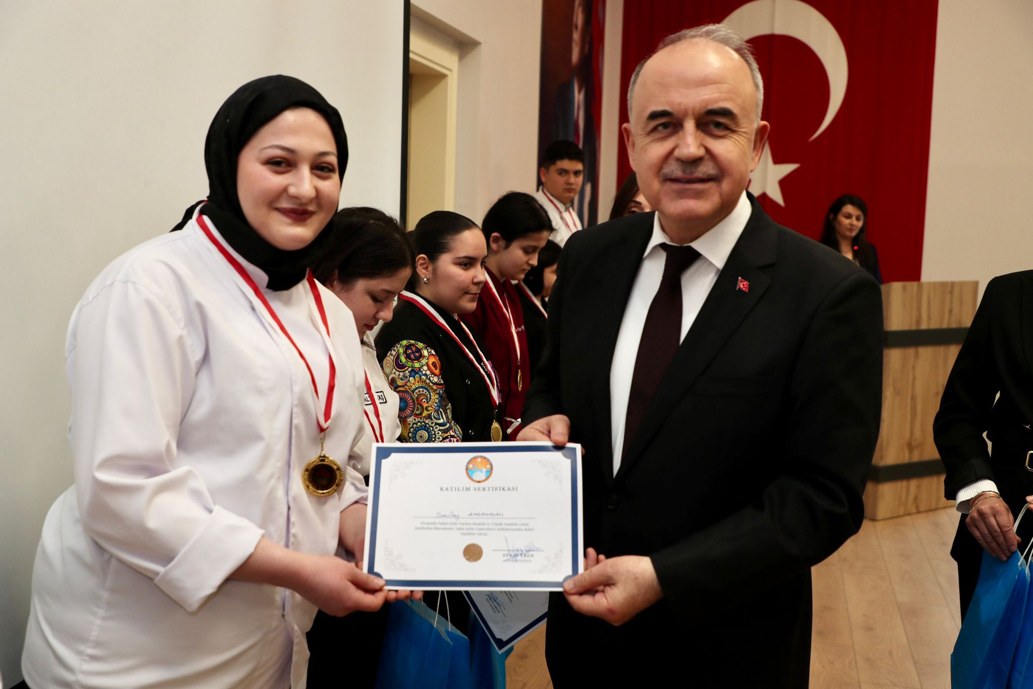 Vali Muammer Erol Gastronomi Festivali Ödül Törenine Katıldı