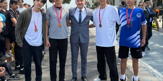 ÇİFTLİKKÖY’DE 23 NİSAN KOŞULARI HEYECANI YAŞANDI