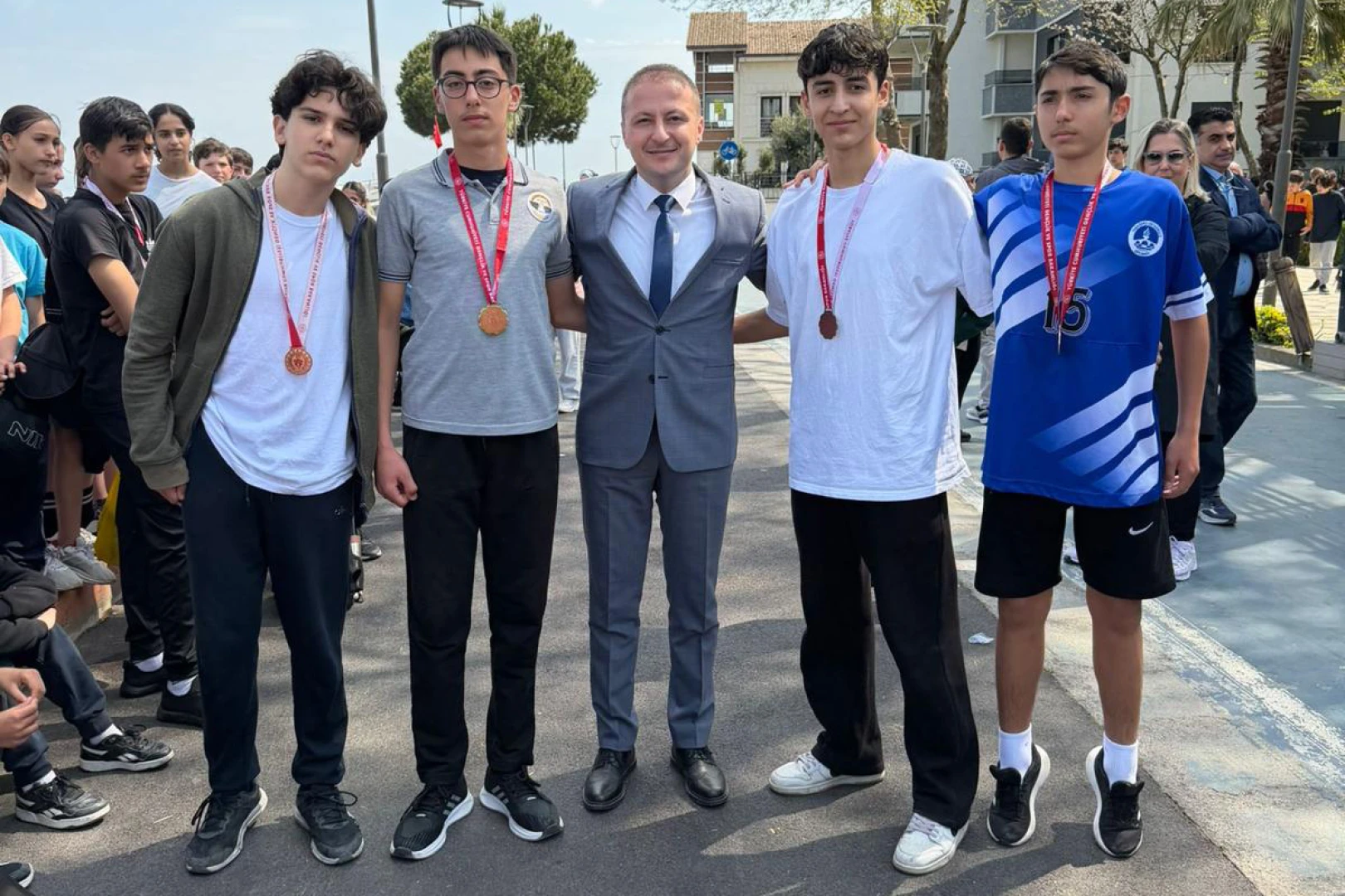 ÇİFTLİKKÖY’DE 23 NİSAN KOŞULARI HEYECANI YAŞANDI