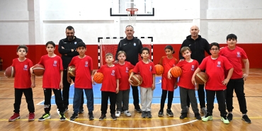 YALOVA BELEDİYESPOR BASKETBOL OKULU’NDA ANTRENMANLAR BAŞLADI