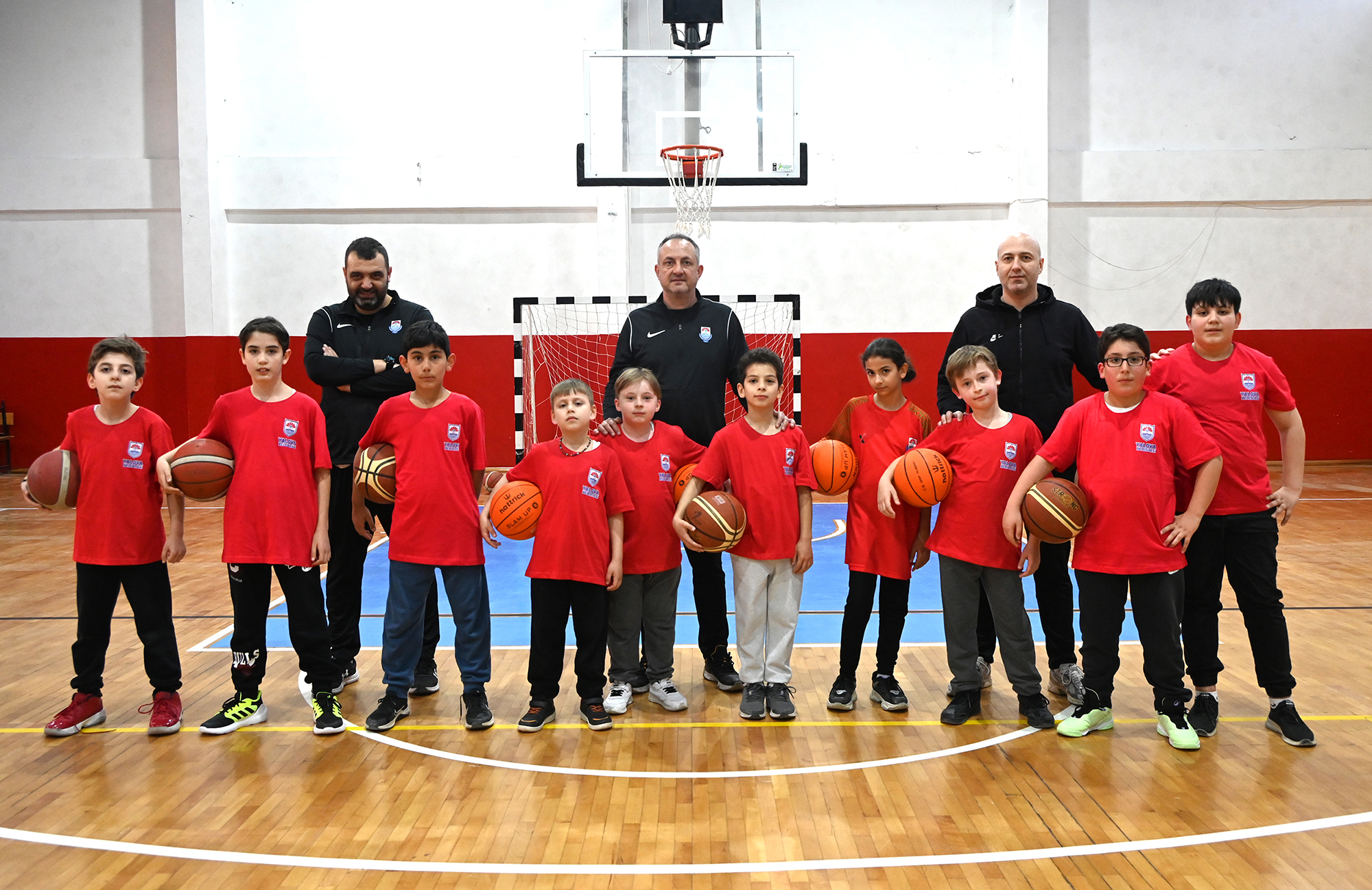 YALOVA BELEDİYESPOR BASKETBOL OKULU’NDA ANTRENMANLAR BAŞLADI 10 YALOVA BELEDİYESPOR BASKETBOL OKULU’NDA ANTRENMANLAR BAŞLADI