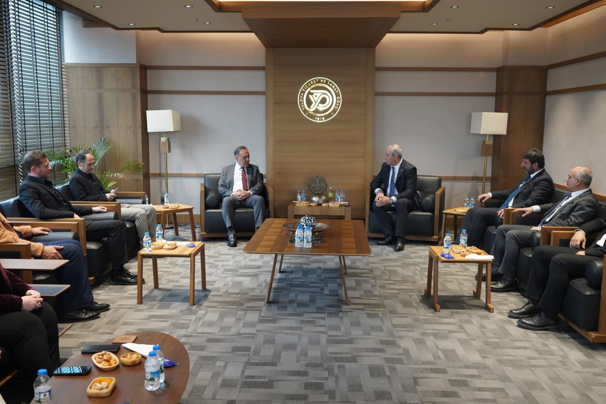Yalova Valisi Dr. Ahmet Hamdi Usta’dan YTSO’ya İade-i Ziyaret: Ekonomik İş Birliği ve Girişimcilik Vurgusu