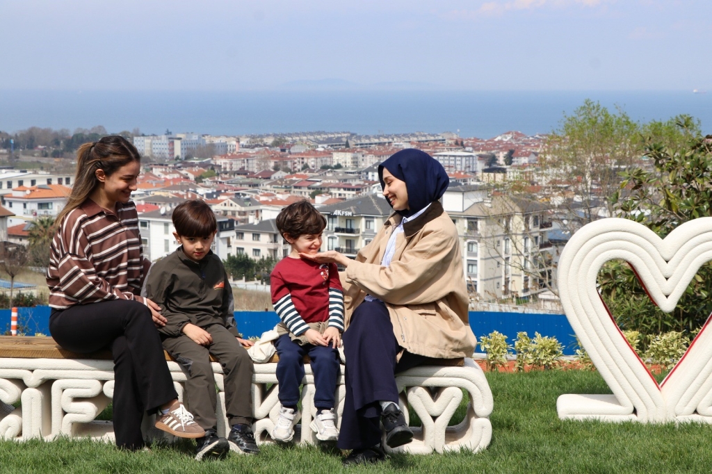 ÇİFTLİKKÖY’DE FOTOĞRAF ÇEKİLME NOKTALARI İLGİ GÖRÜYOR