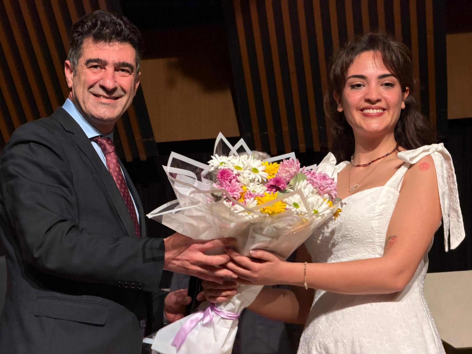 NİSAN AYI İLK TİYATRO ETKİNLİĞİ GERÇEKLEŞTİ 4 NİSAN AYI İLK TİYATRO ETKİNLİĞİ GERÇEKLEŞTİ