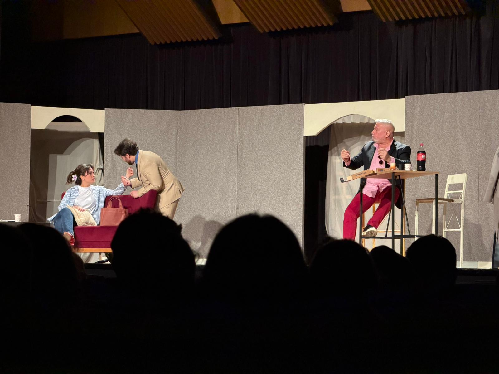 NİSAN AYI İLK TİYATRO ETKİNLİĞİ GERÇEKLEŞTİ 6 NİSAN AYI İLK TİYATRO ETKİNLİĞİ GERÇEKLEŞTİ