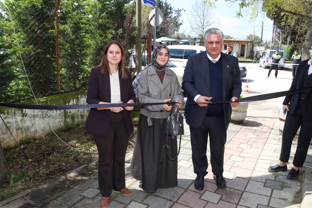 YALOVA’DA AVUKAT ZEKERİYA POLAT’IN İSMİ SOKAĞA VERİLDİ
