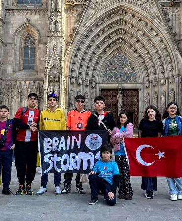 Avrupa’da Büyük Başarı: Mehmet Akif’ten Çifte Ödül, Şampiyonluk Yalova’ya Geldi