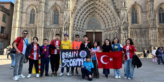 Avrupa’da Büyük Başarı: Mehmet Akif’ten Çifte Ödül, Şampiyonluk Yalova’ya Geldi