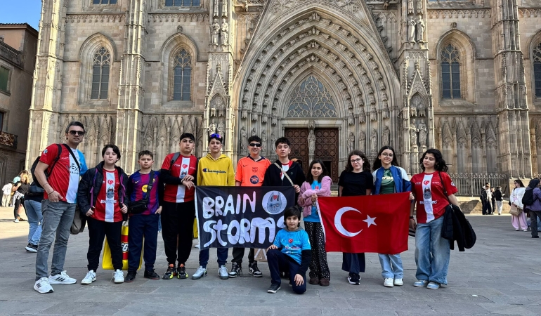 Avrupa’da Büyük Başarı: Mehmet Akif’ten Çifte Ödül, Şampiyonluk Yalova’ya Geldi