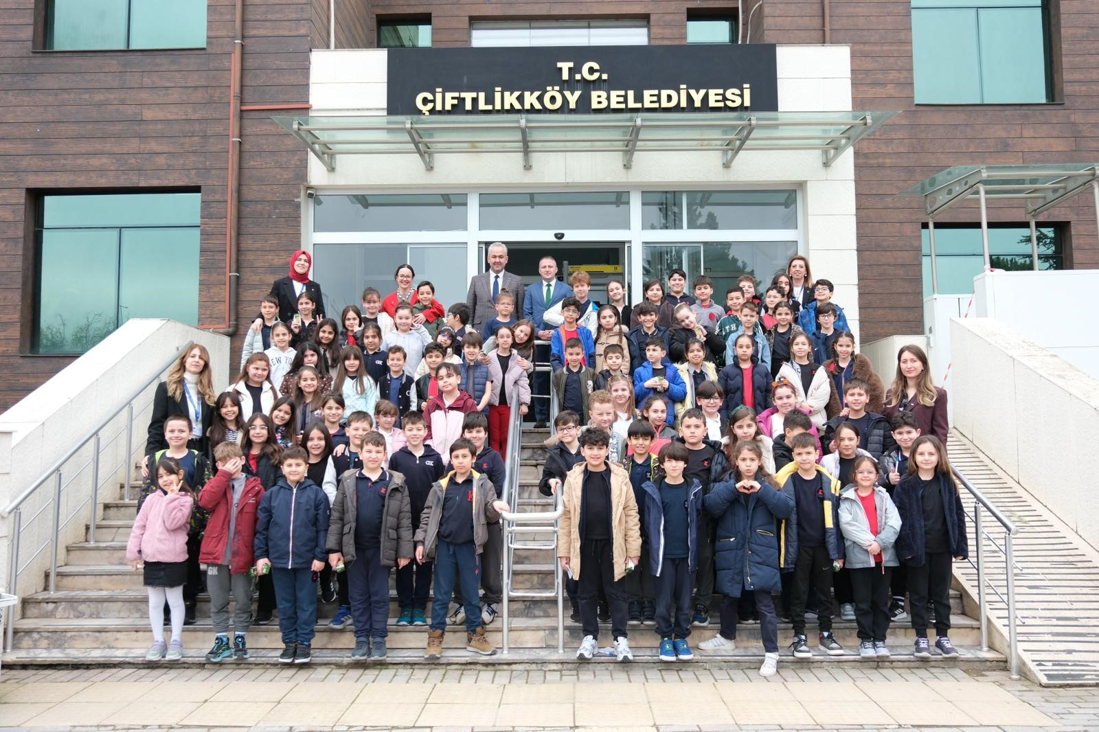 TED KOLEJLİLER DERSLERİNİ ÇİFTLİKKÖY BELEDİYESİ’NDE İŞLEDİ