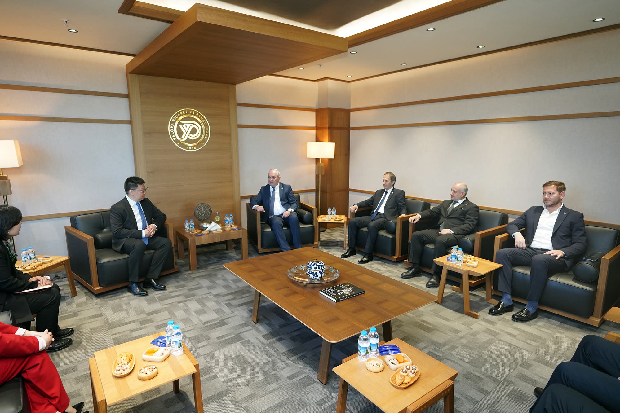 Çin İstanbul Başkonsolosu Wei Xiaodong’dan YTSO’ya Ziyaret: Ticaret ve Yatırım İş Birlikleri Masaya Yatırıldı