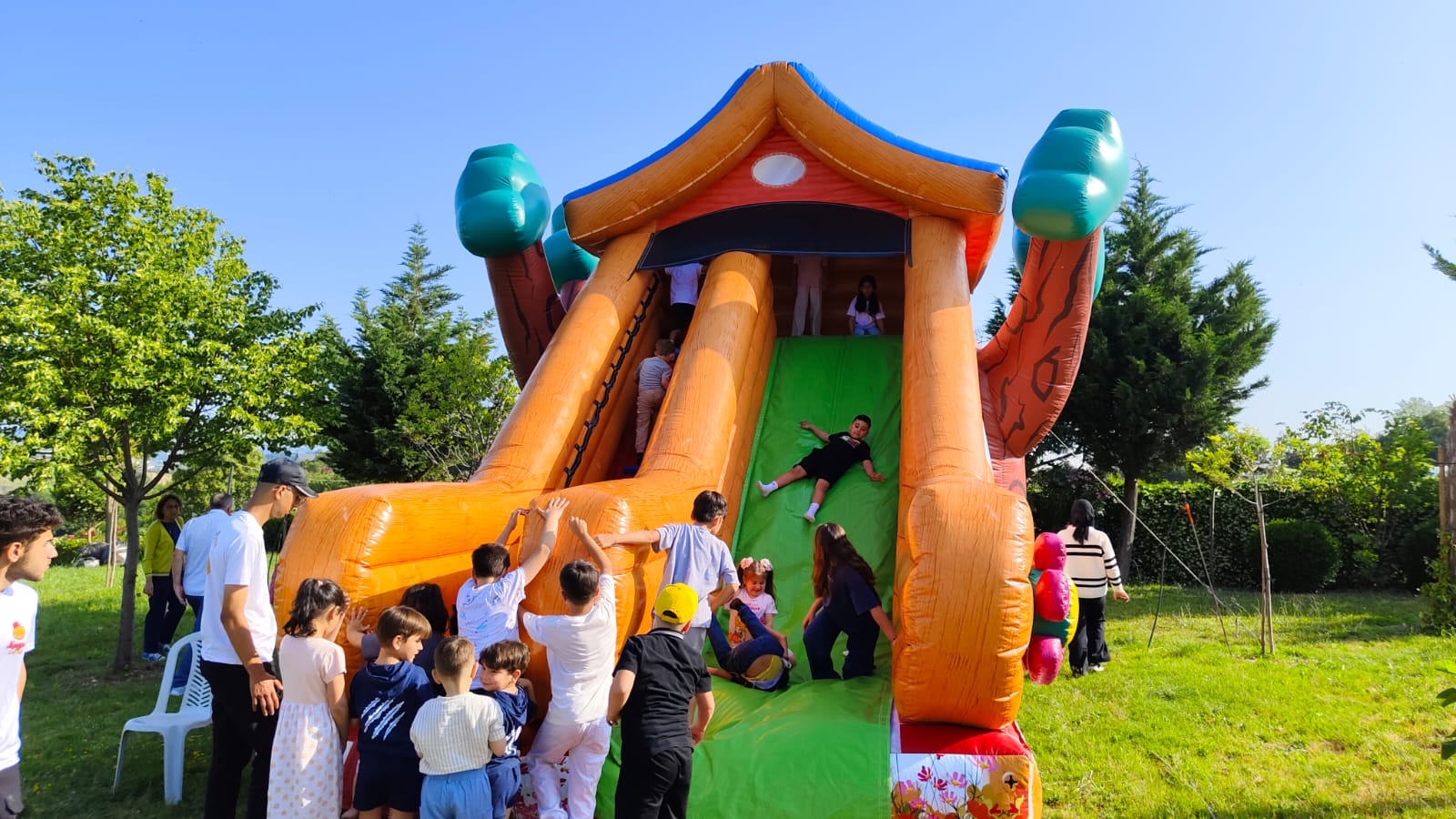 Güleç Kardeşler 2026 Kurbanlık Satışları Devam Ediyor: Modern Tesis, Şeffaf Sistem ve Aile Dostu Hizmet