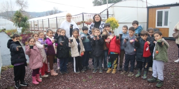 Toprakla Büyüyen Nesil: Öğrenciler Doğayı Deneyimleyerek Öğreniyor