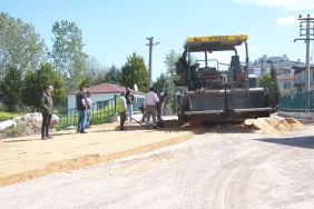 ÇİFTLİKKÖY’DE ASFALTLAMA ÇALIŞMALARI BAŞLIYOR
