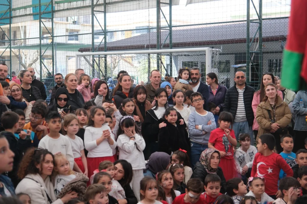 ÇİFTLİKKÖYLÜ ÇOCUKLAR 23 NİSAN ŞENLİĞİ’NDE EĞLENDİ
