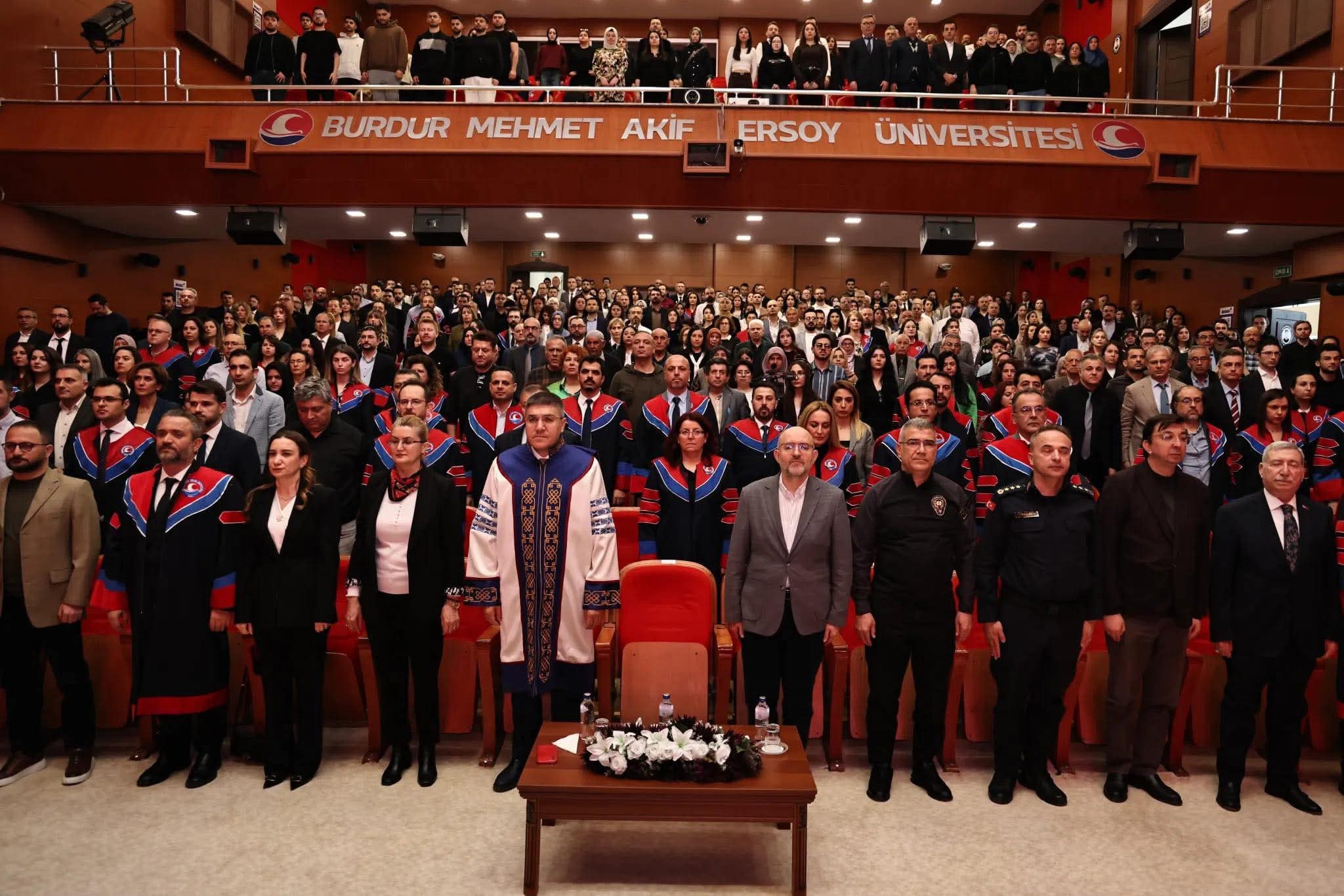 MHP İl Başkanı Güldoğan’dan Duygusal Anlar: Kızının Biniş Giyme Törenine Katıldı 5 MHP İl Başkanı Güldoğan’dan Duygusal Anlar: Kızının Biniş Giyme Törenine Katıldı