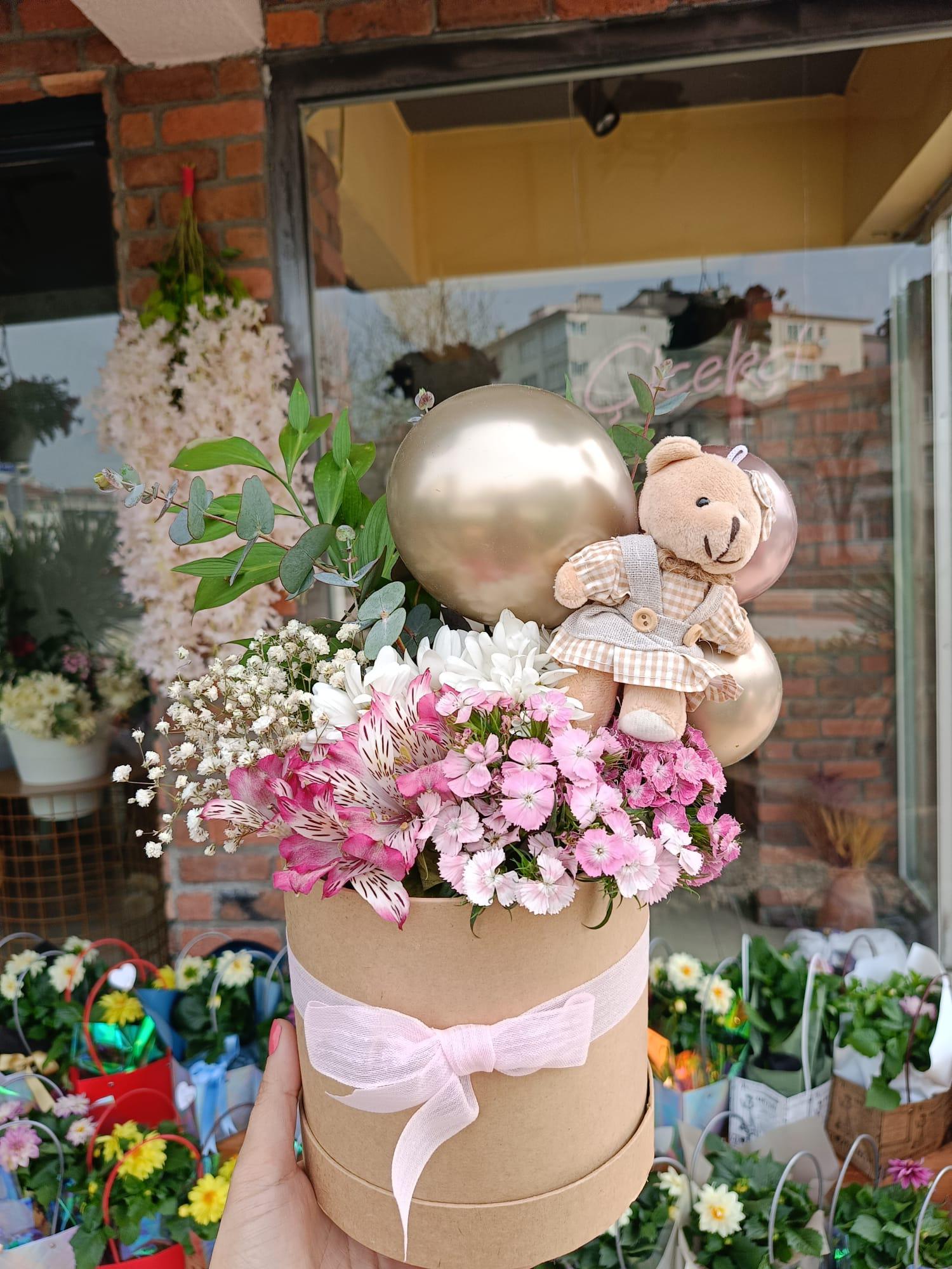 Yalova’da Çiçek Sektörüne Yeni Nefes: Betül’s Flowers Hizmete Açıldı