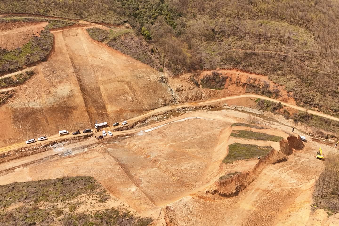 Armutlu’da Dev Baraj Projesi Yükseliyor: 5 Milyon Metreküplük Yatırımda Çalışmalar Hızla Sürüyor