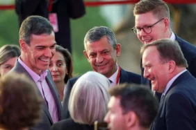 Özgür Özel Barselona’da Dünya Liderleriyle Buluştu: “Demokratlar Otokrasiye Karşı Birleşiyor”