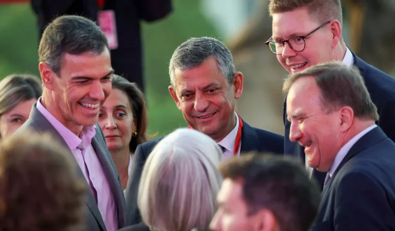 Özgür Özel Barselona’da Dünya Liderleriyle Buluştu: “Demokratlar Otokrasiye Karşı Birleşiyor”