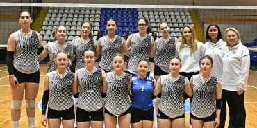 FİLEDE ÇİFTLİKKÖY’ÜN YILDIZ KIZLARI YARI FİNAL ETABI İÇİN PARKEDE