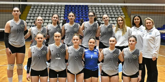 FİLEDE ÇİFTLİKKÖY’ÜN YILDIZ KIZLARI YARI FİNAL ETABI İÇİN PARKEDE