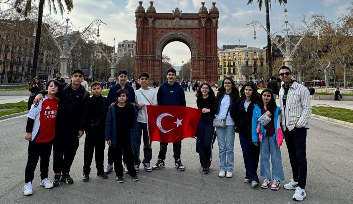 Avrupa’da Büyük Başarı: Mehmet Akif’ten Çifte Ödül, Şampiyonluk Yalova’ya Geldi