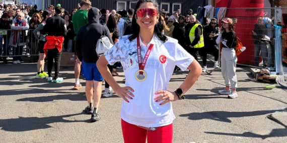 Yalova Üniversitesi Spor Kulübü Prag Yarı Maratonu’nda Büyük Başarı Elde Etti