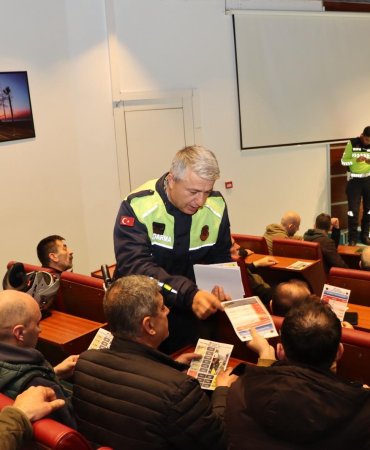 Yalova’da Toplu Taşıma Şoförlerine Eğitim: Hizmet Kalitesi ve Trafik Güvenliği Artırılıyor