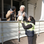 ÇİFTLİKKÖY’DE SOSYAL DESTEKLER İHTİYAÇ SAHİPLERİYLE BULUŞUYOR