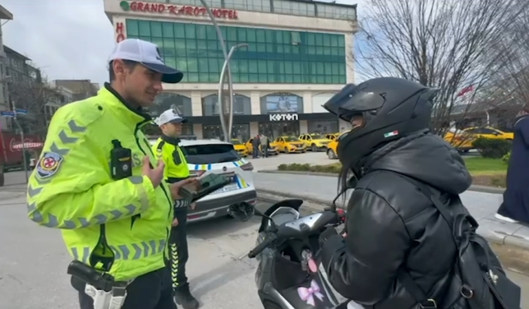 225 Motosiklet Sürücüsüne Trafik Güvenliği Eğitimi