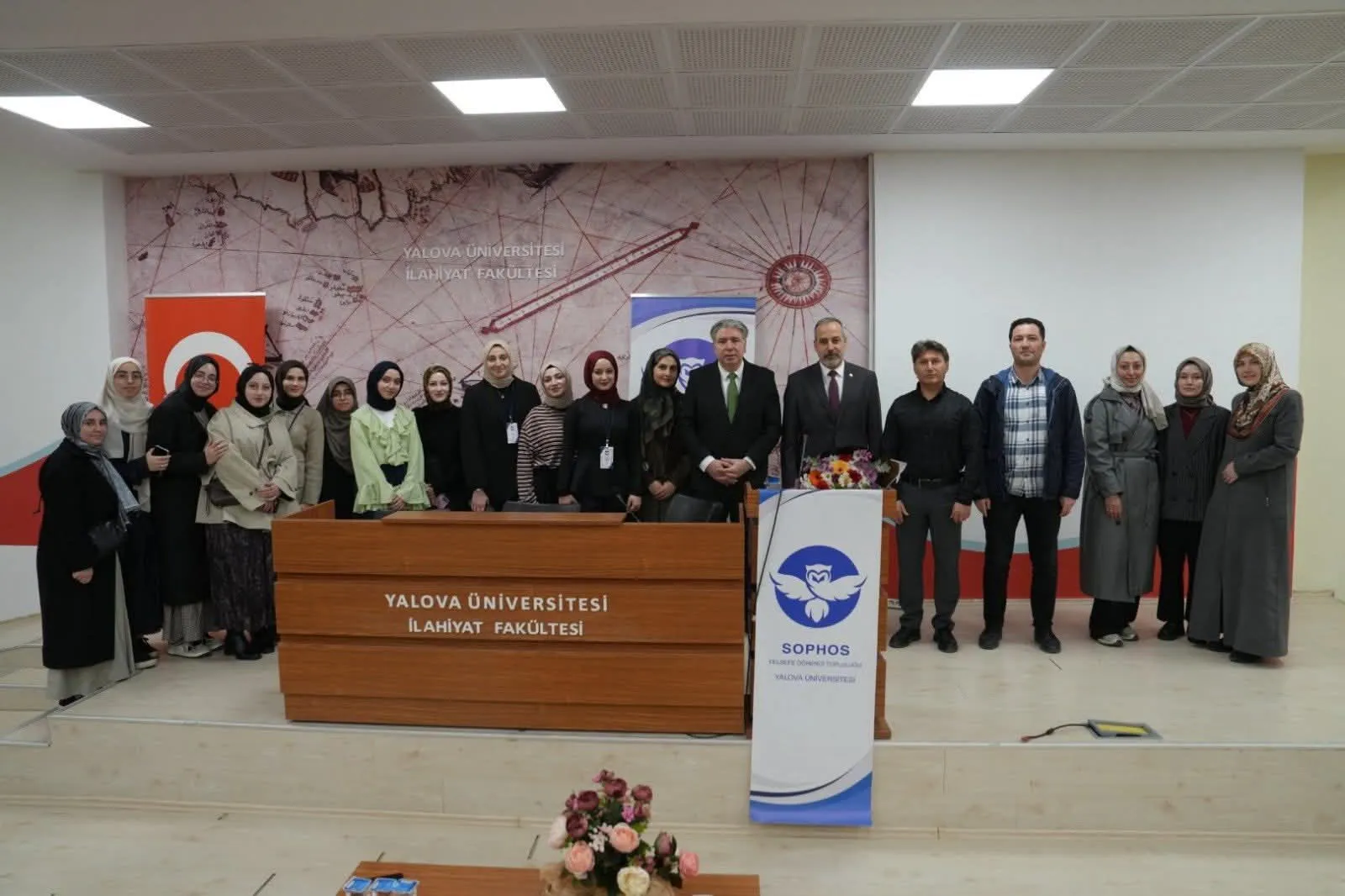 “Cevapsız Soru Kalmayacak” Söyleşisinde Rektör Bahçekapılı Öğrencilerle Buluştu