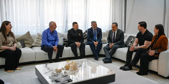 Yalova Valisi Usta’dan DEAŞ Operasyonunda Yaralanan Polislere Moral Ziyareti