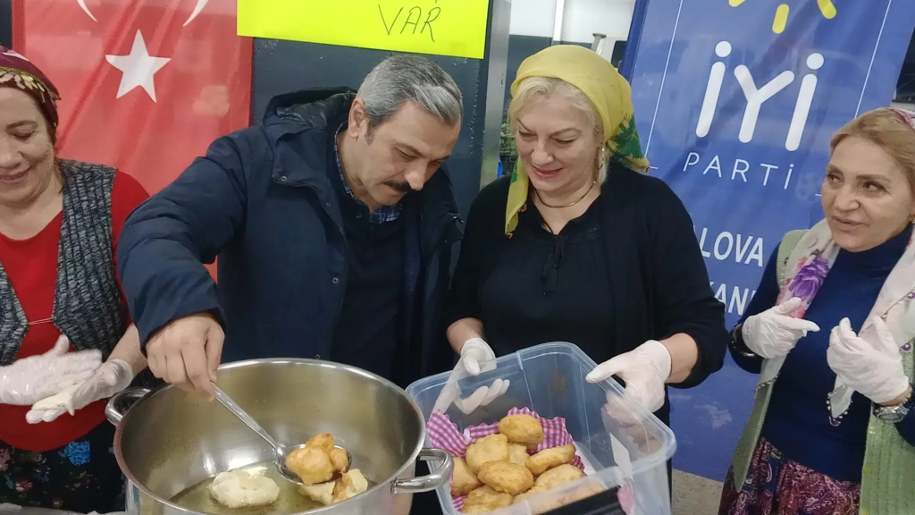 İYİ Parti’den Yalova’da Gönüllere Dokunan Etkinlik: Köylü Pazarında Pişi İkramı