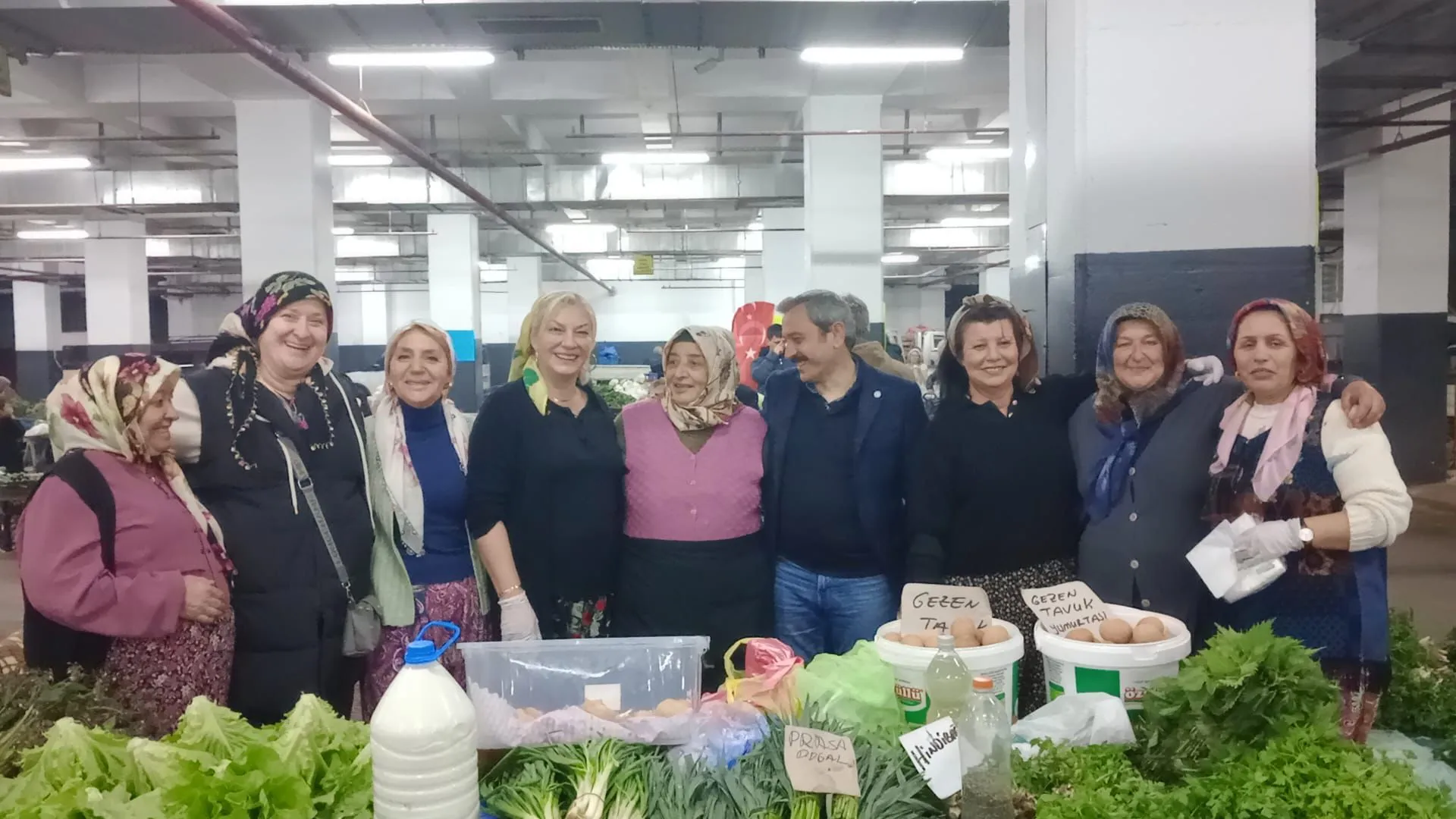 İYİ Parti’den Yalova’da Gönüllere Dokunan Etkinlik: Köylü Pazarında Pişi İkramı