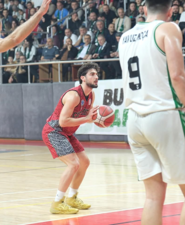 Çiftlikköy Belediye, Sakarya'da Sonunu Getiremedi (87-81)