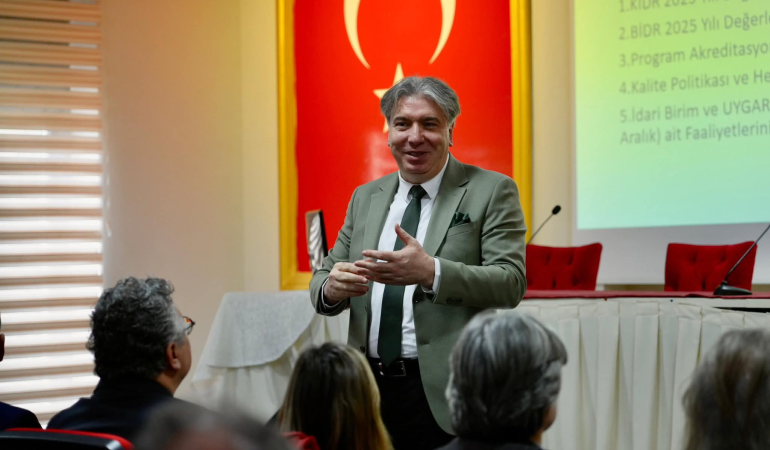Yalova Üniversitesi’nde 2026 Yılının İlk Kalite Komisyonu ve Danışma Kurulu Toplantısı Gerçekleştirildi 1 Yalova Üniversitesi’nde 2026 Yılının İlk Kalite Komisyonu ve Danışma Kurulu Toplantısı Gerçekleştirildi