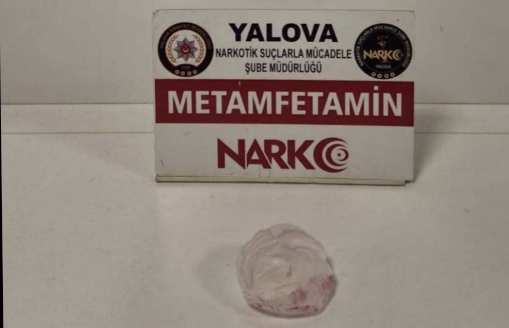 YALOVA’DA NARKOTİK OPERASYONU: 4 ŞÜPHELİ YAKALANDI, 2’Sİ TUTUKLANDI 5 YALOVA’DA NARKOTİK OPERASYONU: 4 ŞÜPHELİ YAKALANDI, 2’Sİ TUTUKLANDI