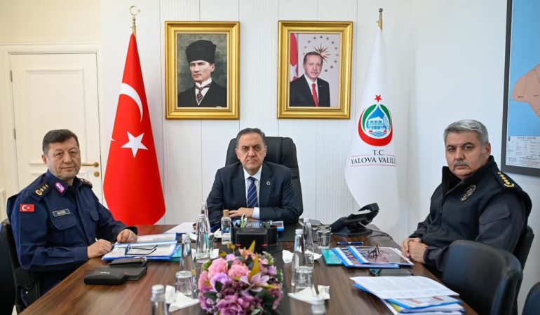 YALOVA’DA GÜVENLİK ZİRVESİ: 24 İL VALİSİ VKS TOPLANTISINDA BULUŞTU