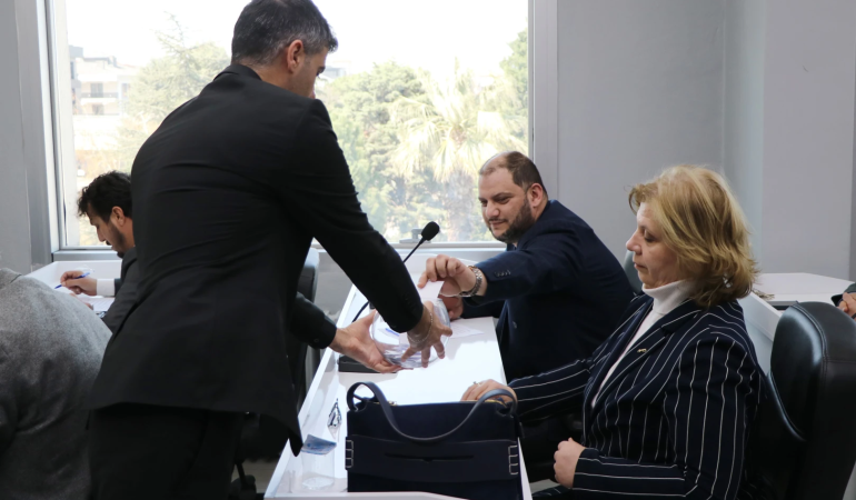 ÇİFTLİKKÖY BELEDİYE MECLİSİ’NDE KOMİSYON SEÇİMLERİ YAPILDI