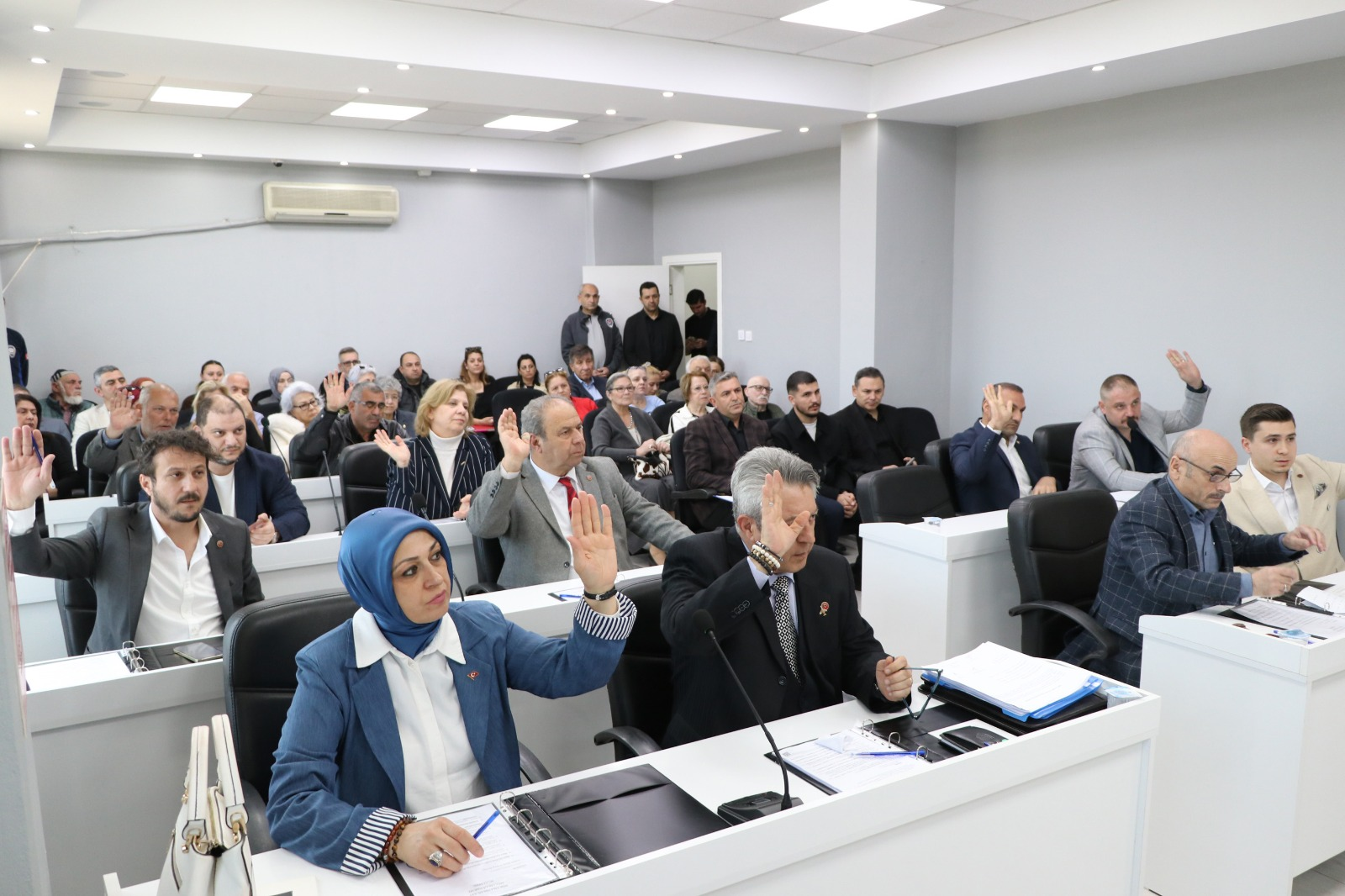 ÇİFTLİKKÖY BELEDİYE MECLİSİ’NDE KOMİSYON SEÇİMLERİ YAPILDI 5 ÇİFTLİKKÖY BELEDİYE MECLİSİ’NDE KOMİSYON SEÇİMLERİ YAPILDI