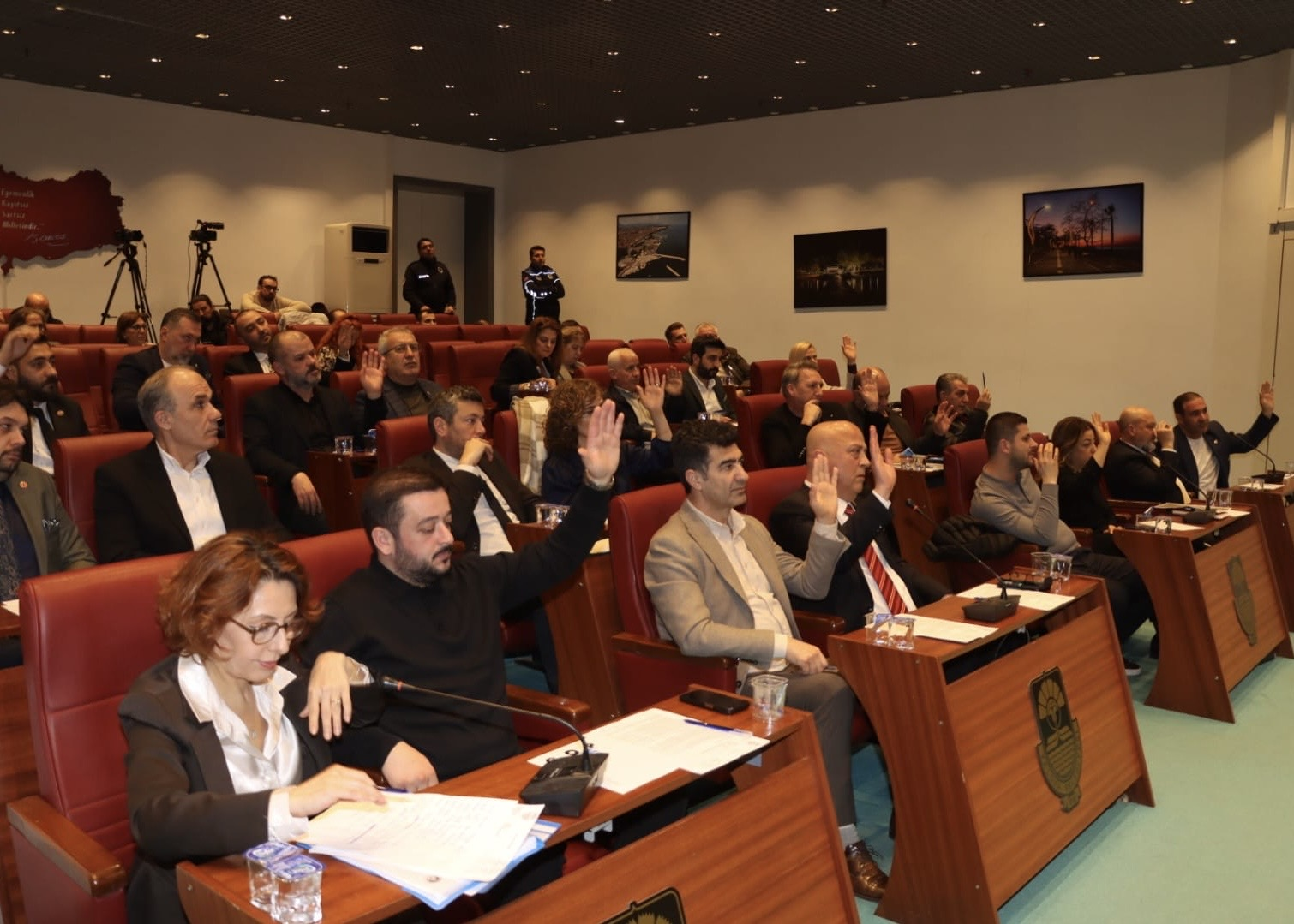 Yalova Belediyesi Nisan Ayı Meclis Toplantısı Gerçekleştirildi: 2025 Faaliyet Raporu Paylaşıldı