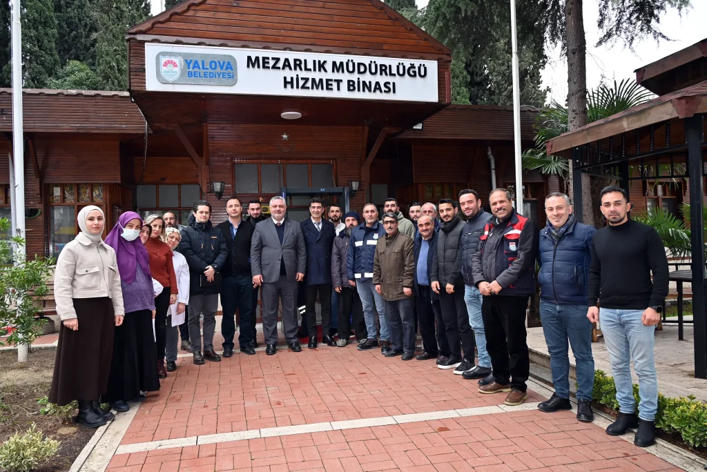 Yalova Belediyesi Mezarlıklar Müdürlüğü’nden Örnek Hizmet: 2026’nın İlk 3 Ayında 365 Cenazeye Destek 4 Yalova Belediyesi Mezarlıklar Müdürlüğü’nden Örnek Hizmet: 2026’nın İlk 3 Ayında 365 Cenazeye Destek