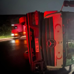 ÇİFTLİKKÖY İTFAİYESİ’NDEN OTOYOL KAZASINA HIZLI MÜDAHALE