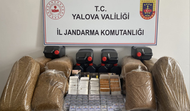 YALOVA’DA KAÇAKÇILIK OPERASYONU: TONLARCA BANDROLSÜZ TÜTÜN VE ETİL ALKOL ELE GEÇİRİLDİ