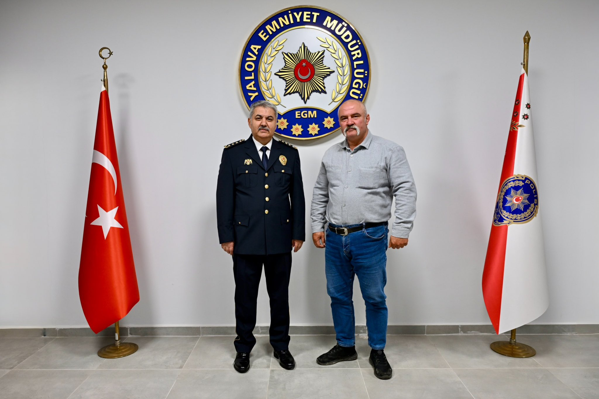Yalova’da Polis Haftası’nda Anlamlı Ziyaretler: İl Emniyet Müdürü Yılmaz Delen’e Tebrik Akını