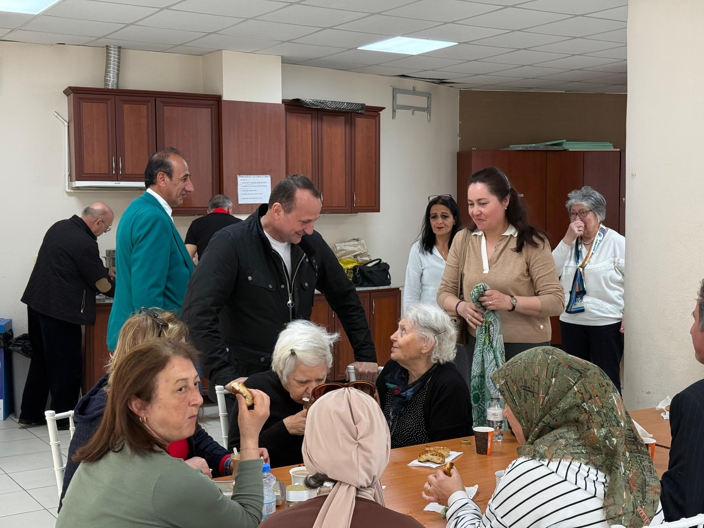 BAŞKAN YELE, SANAT MÜZİĞİ KURSİYERLERİYLE BİR ARAYA GELDİ 1 BAŞKAN YELE, SANAT MÜZİĞİ KURSİYERLERİYLE BİR ARAYA GELDİ